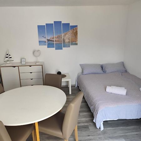 Apartments Boric 茨雷斯 外观 照片